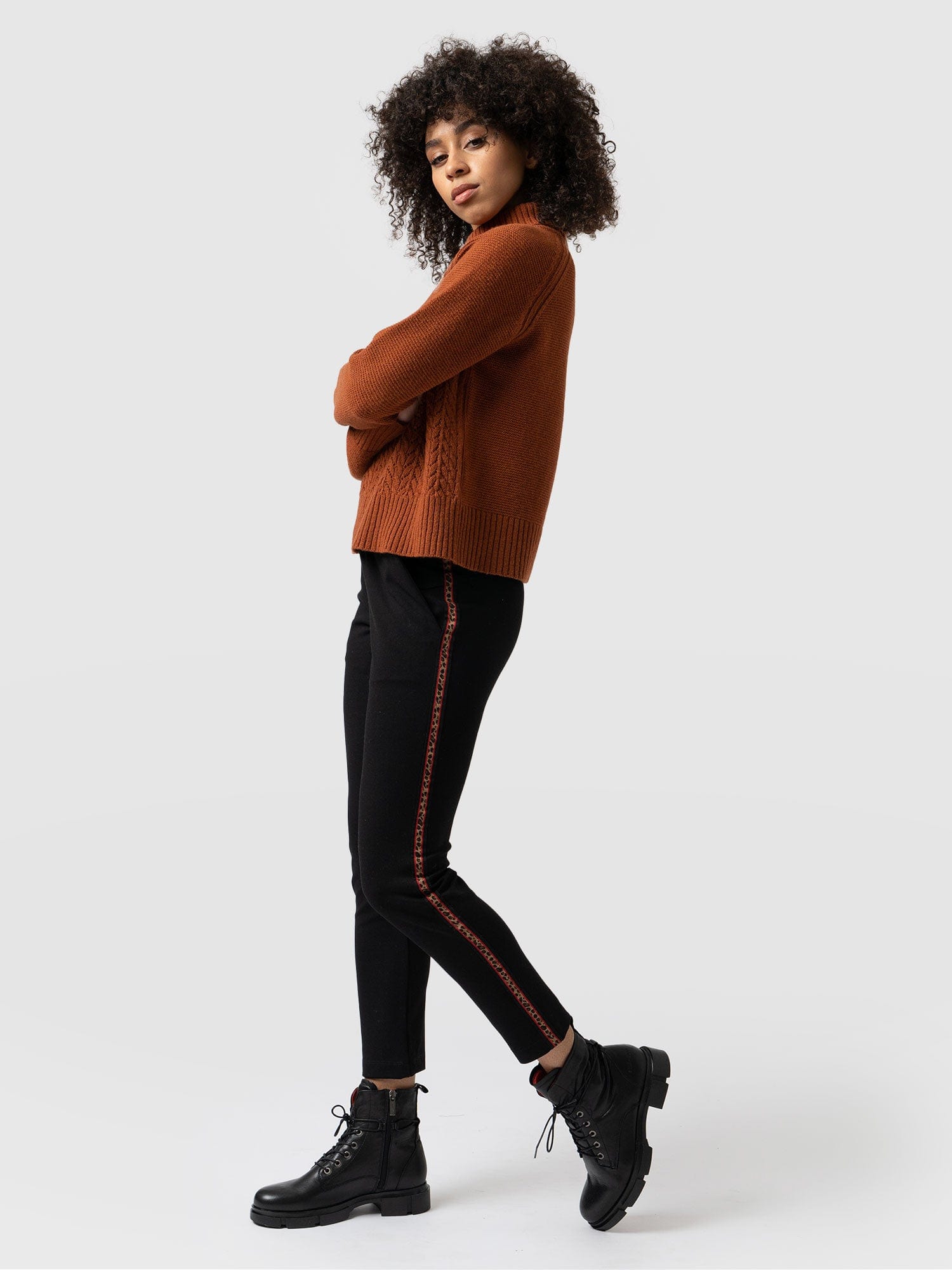 Finsbury Pant Black Leopard - Women's Trousers | Saint + Sofia® EU